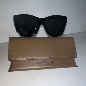 Burberry B 4418 3001/87 Cat Eye Black Sunglasses 54-19 140 Black Lens UV400